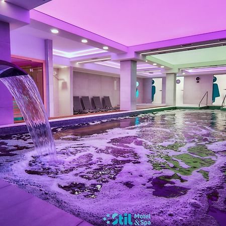 Stil Motel & Spa Tasnad Exteriör bild