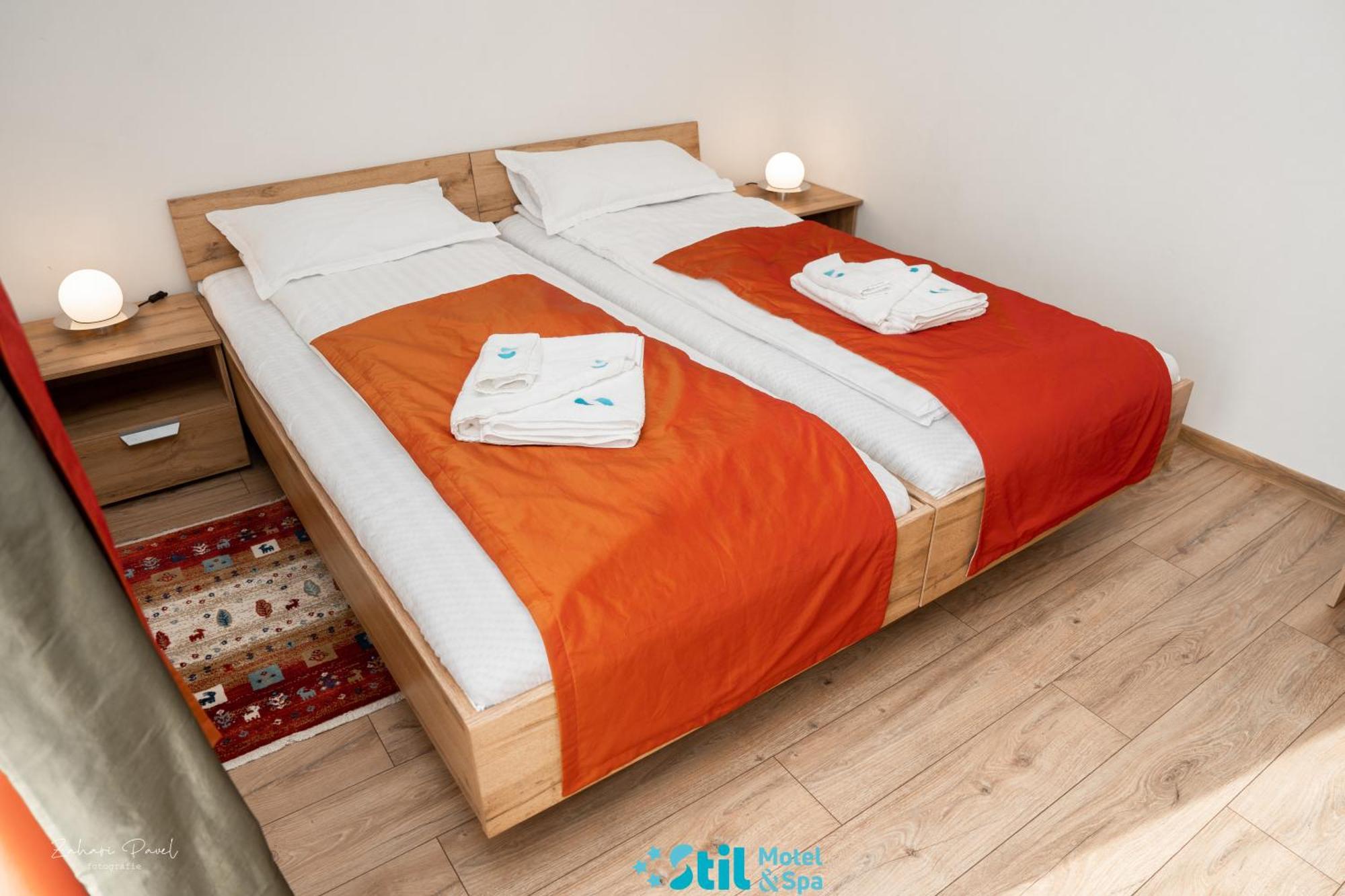 Stil Motel & Spa Tasnad Exteriör bild