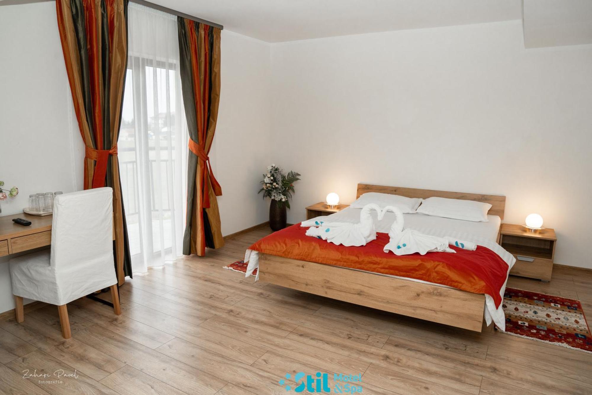 Stil Motel & Spa Tasnad Exteriör bild