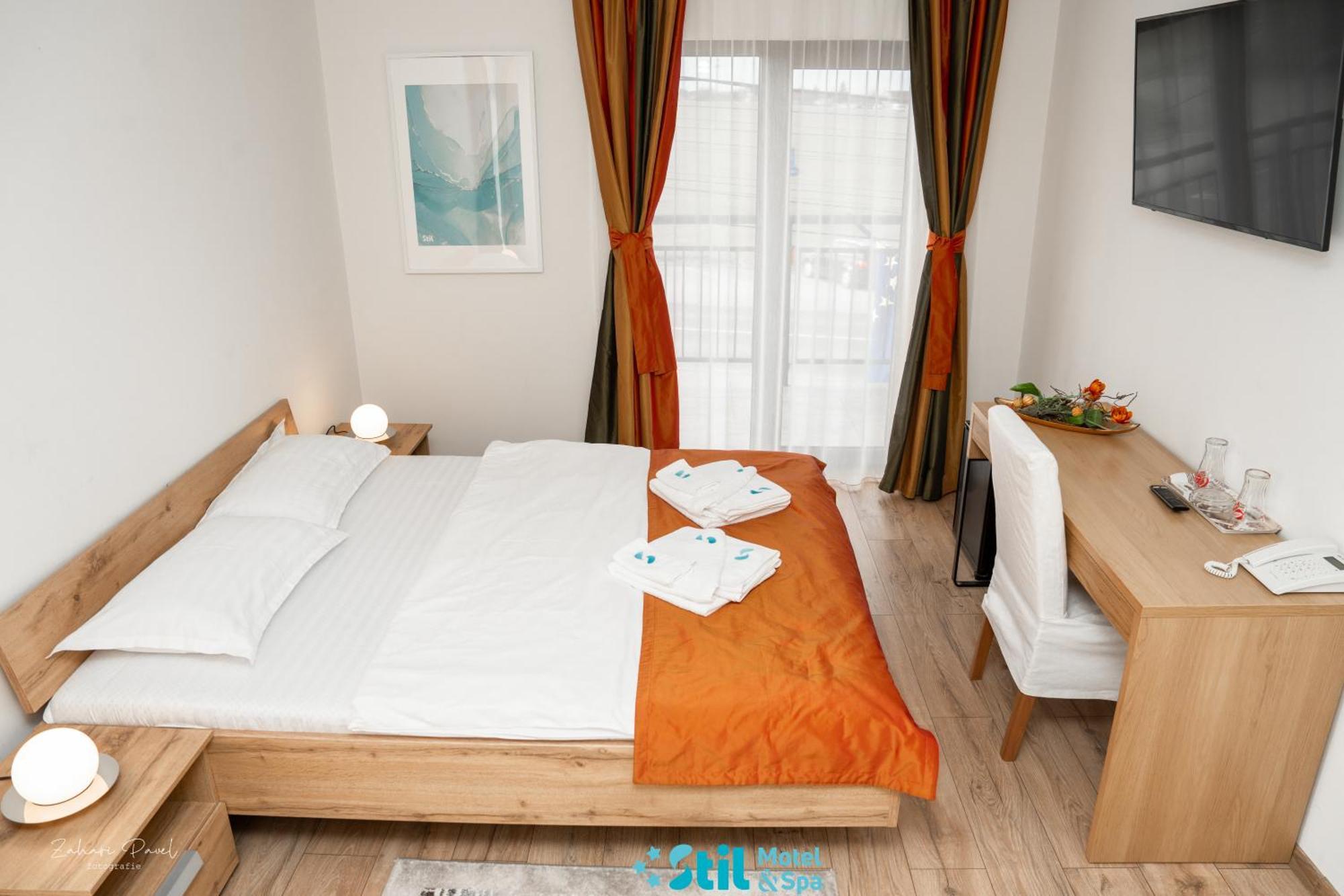Stil Motel & Spa Tasnad Exteriör bild