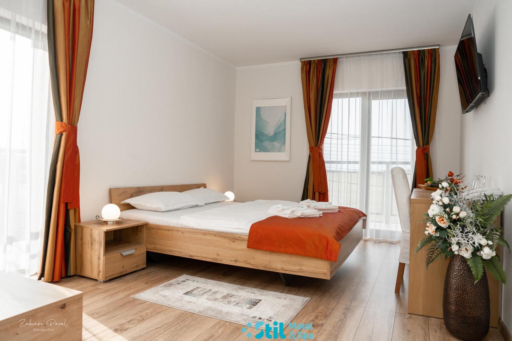 Stil Motel & Spa Tasnad Exteriör bild