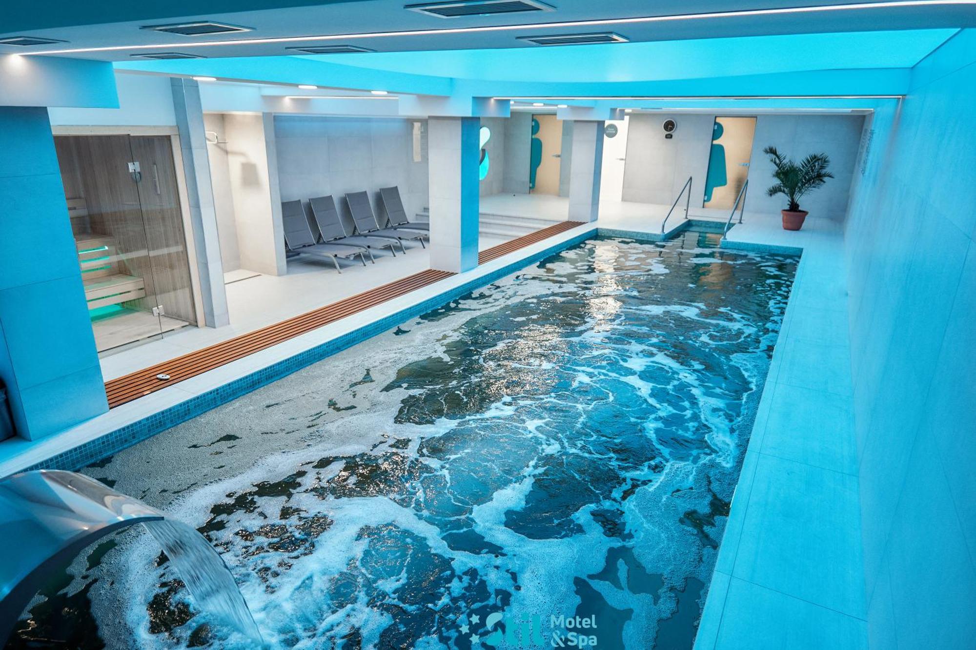 Stil Motel & Spa Tasnad Exteriör bild